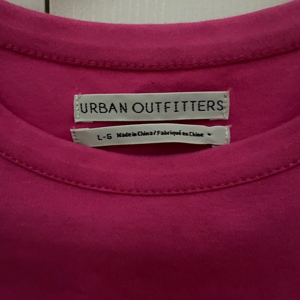 Cropped Tee - Picture 3 of 4